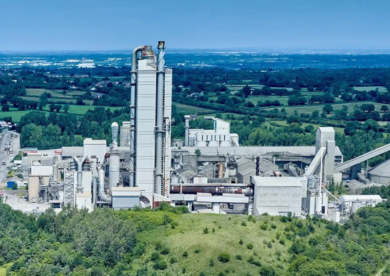 Decarbonising cements with carbon capture technologies