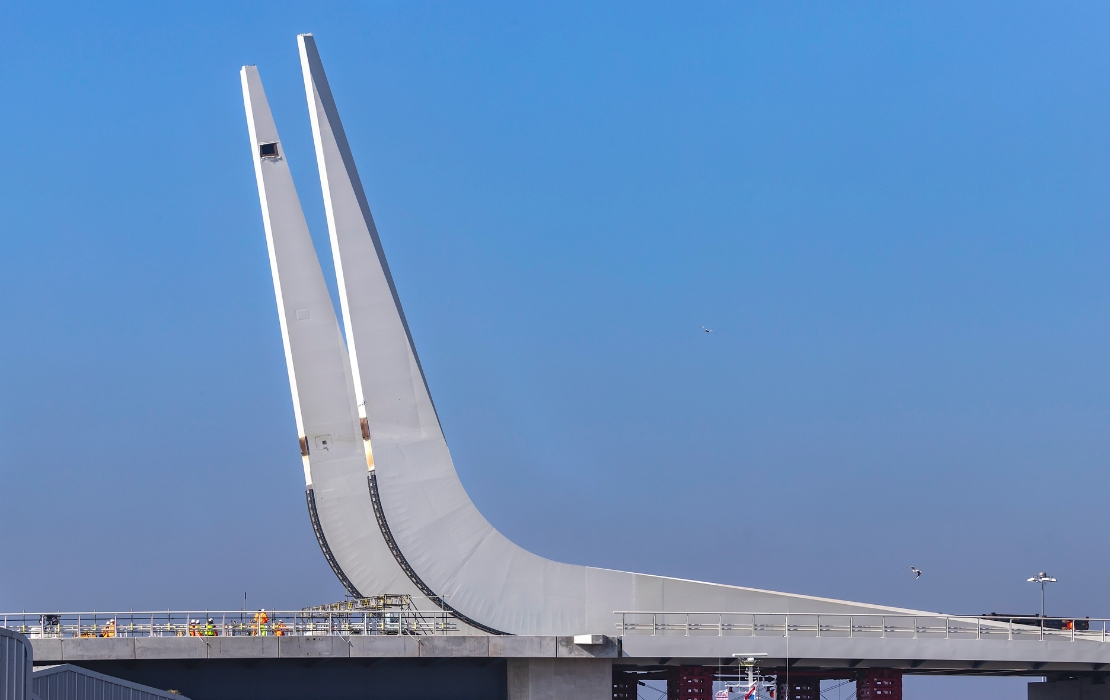 close up view of the bridge
