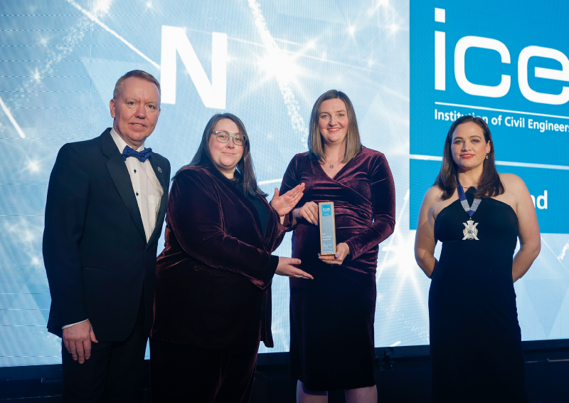 Temporary Works Champion, Gillian Pettigrew with awards sponsor Jemma Quinn from the Temporary Works Forum alongside David Porter and ICE Scotland chair, Ellen Halkon. Image credit: ICE
