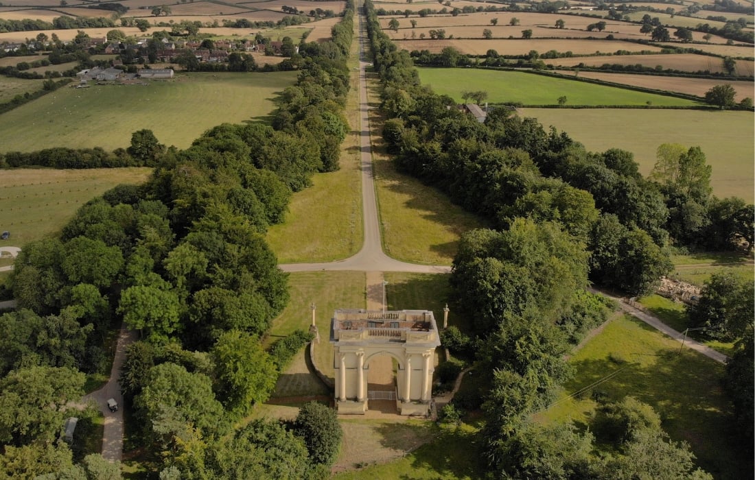 stowe gardens