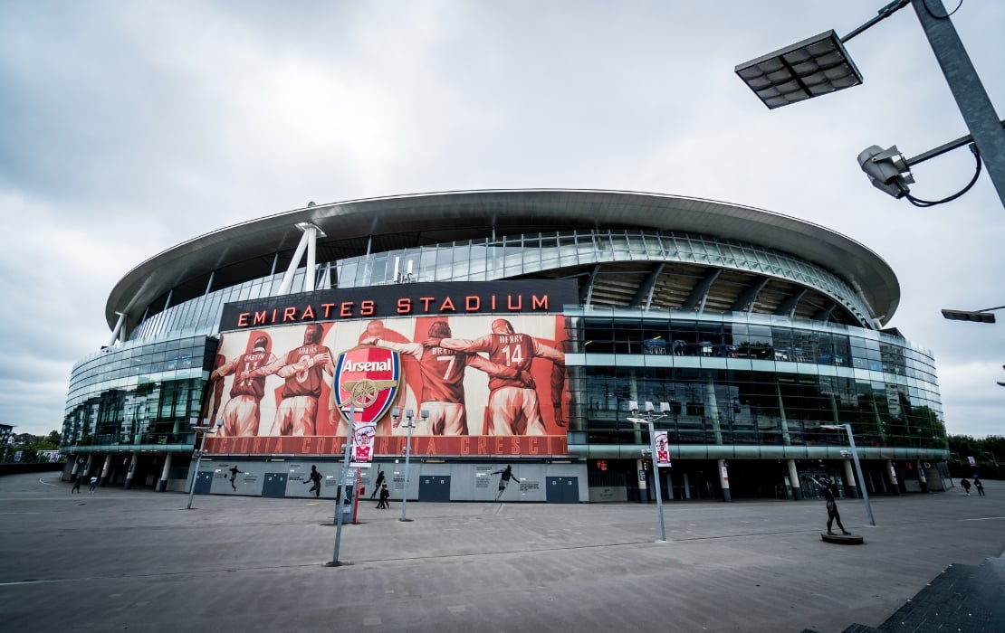 emirates stadium exterior
