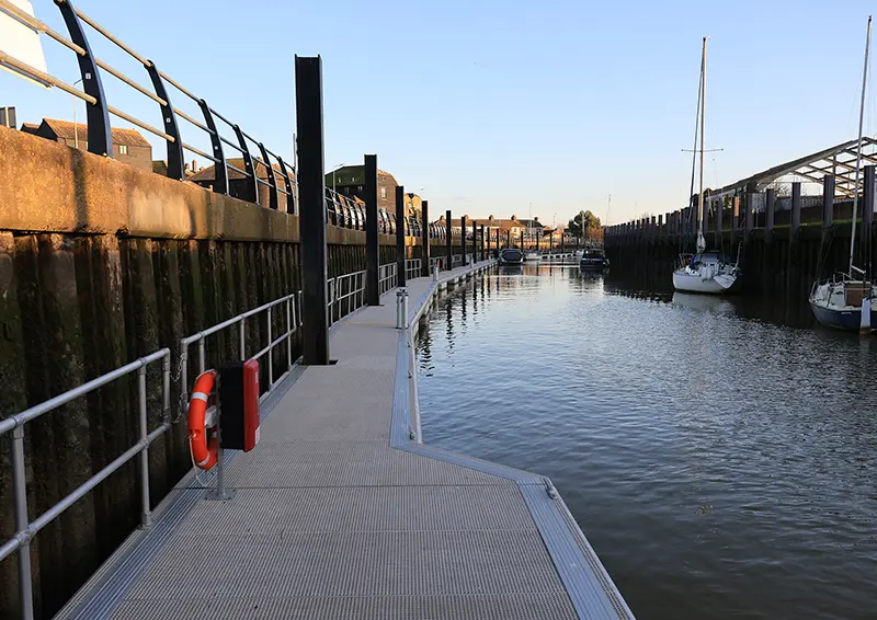 Strand Quay