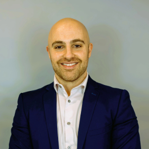 Daryush Esmaili