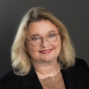 Maggie Kinnes