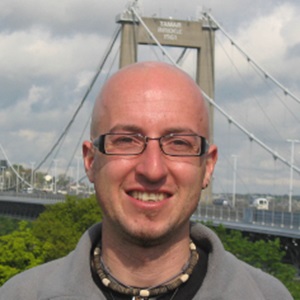 Dr Nicky de Battista