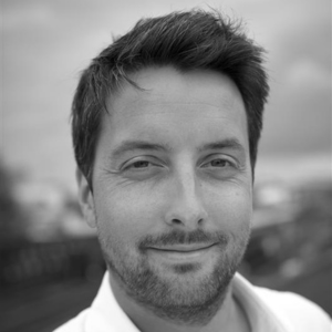 Julian Hakes
