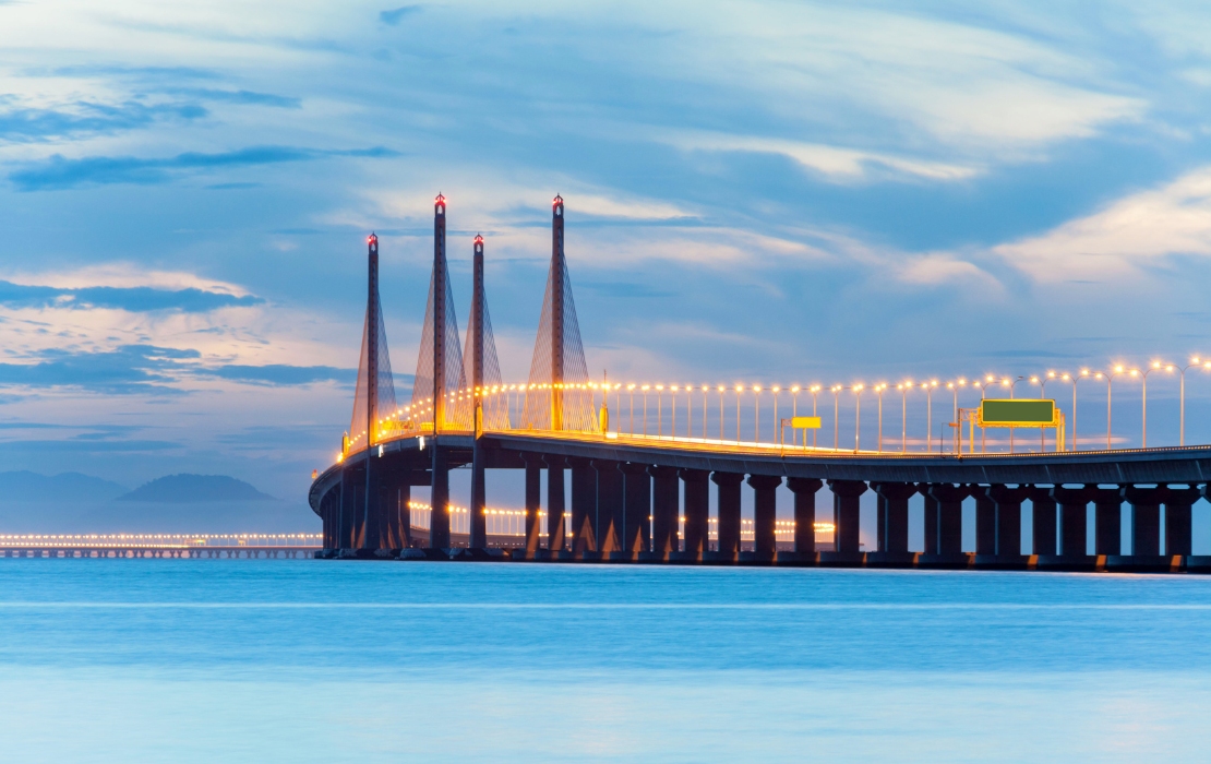 second penang bridge lights on
