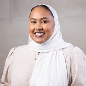 A headshot of Fatima Uddin.