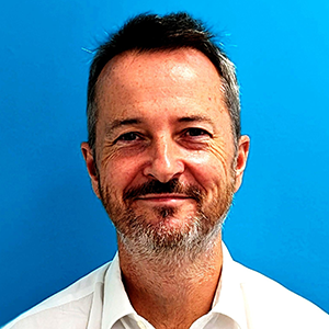 Simon Burchett
